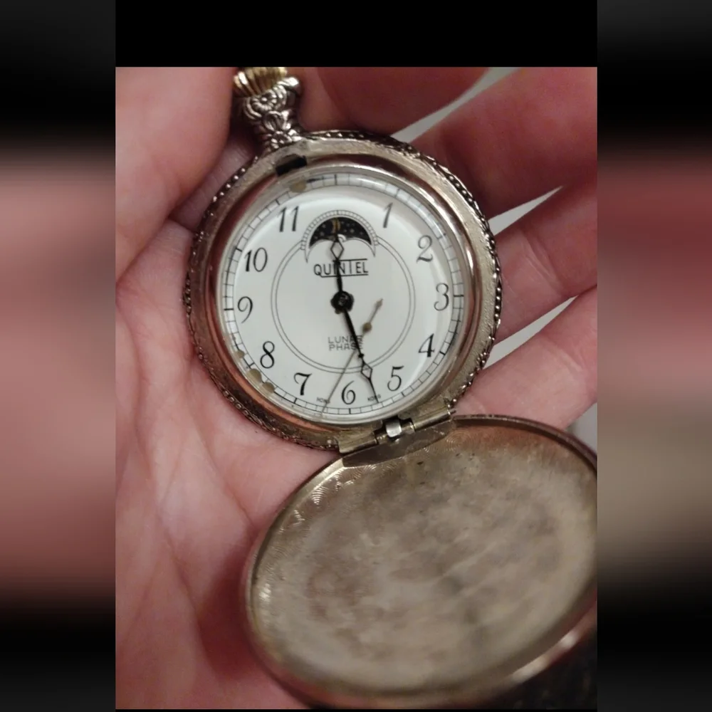SOLD! EUC Vintage Quintel Anti Magnetic Silver Etched Floral Pocket Watch!! - Picture 5 of 10